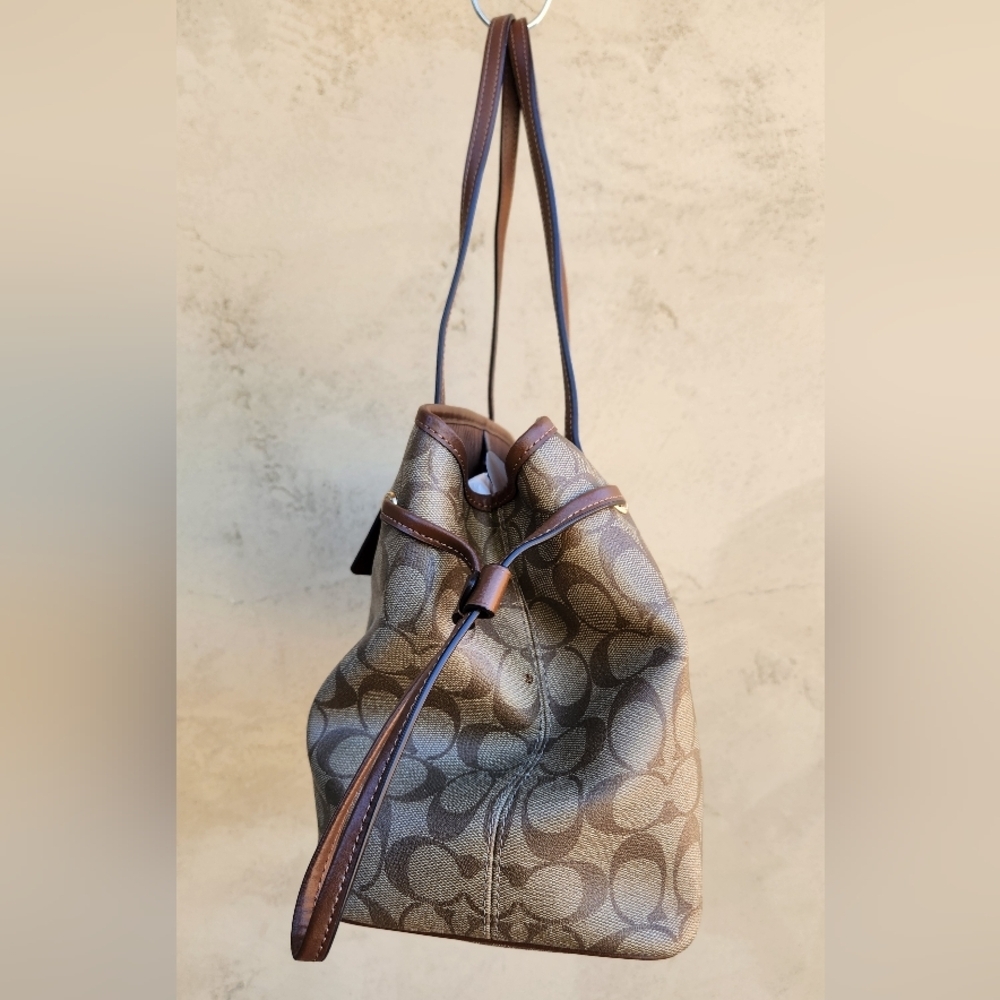 Coach Drawstring Carryall in Signature Canvas - Picture 4 of 10